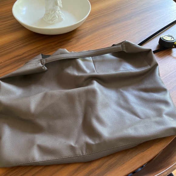 Oak & Fort hobo bag - Picture 2 of 4